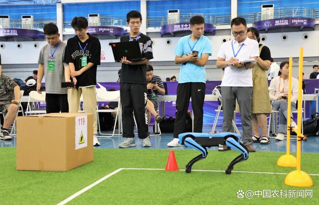 “机”深“智”远 产教融合推进农业现代化——2023睿抗机器人开发者大赛（杨凌）全国总决赛侧记.jpeg