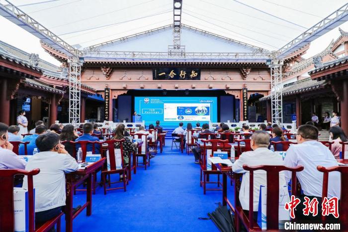 中国与东盟高校聚焦“产学研融合推进应用型人才培养”2.jpg