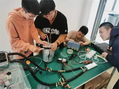 天津大学国家储能技术产教融合创新平台聚焦储能领域“高精尖缺”人才培养——构筑融合之力打通储能技术链条.jpeg