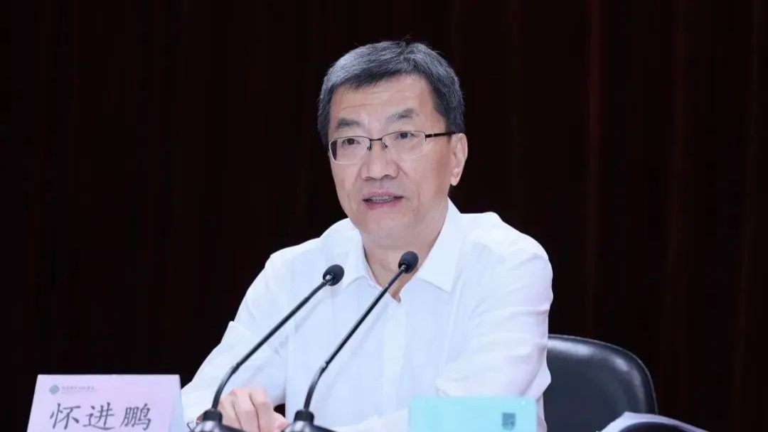 教育部部长怀进鹏：推进职普融通、产教融合、科教融汇.jpg