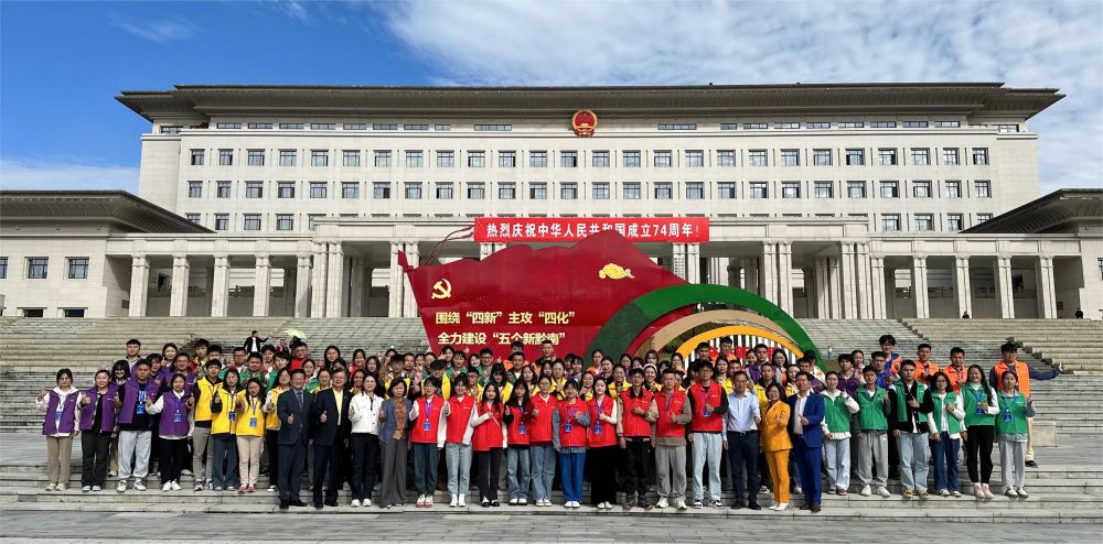 黔南州举办高校毕业生就业创业能力提升训练营6.jpg
