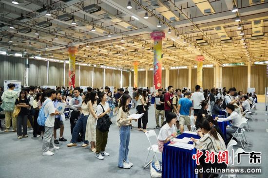 深圳粤海街道深圳大学联办招聘会 提供3000就业岗位1.jpg