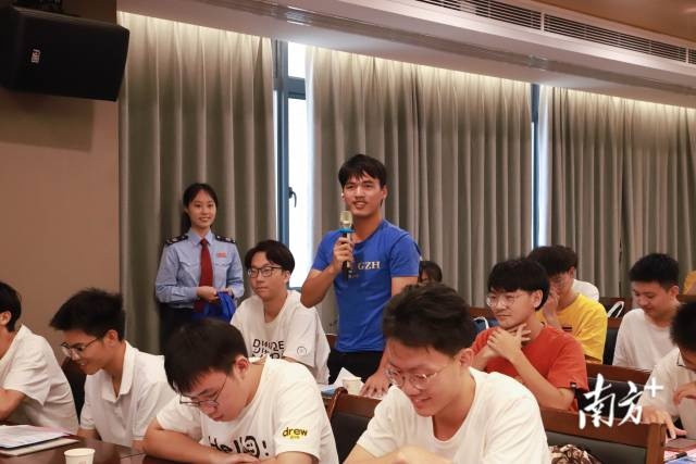 南方+：揭阳：税务宣讲进校园，为大学生就业创业添翼筑梦1.png