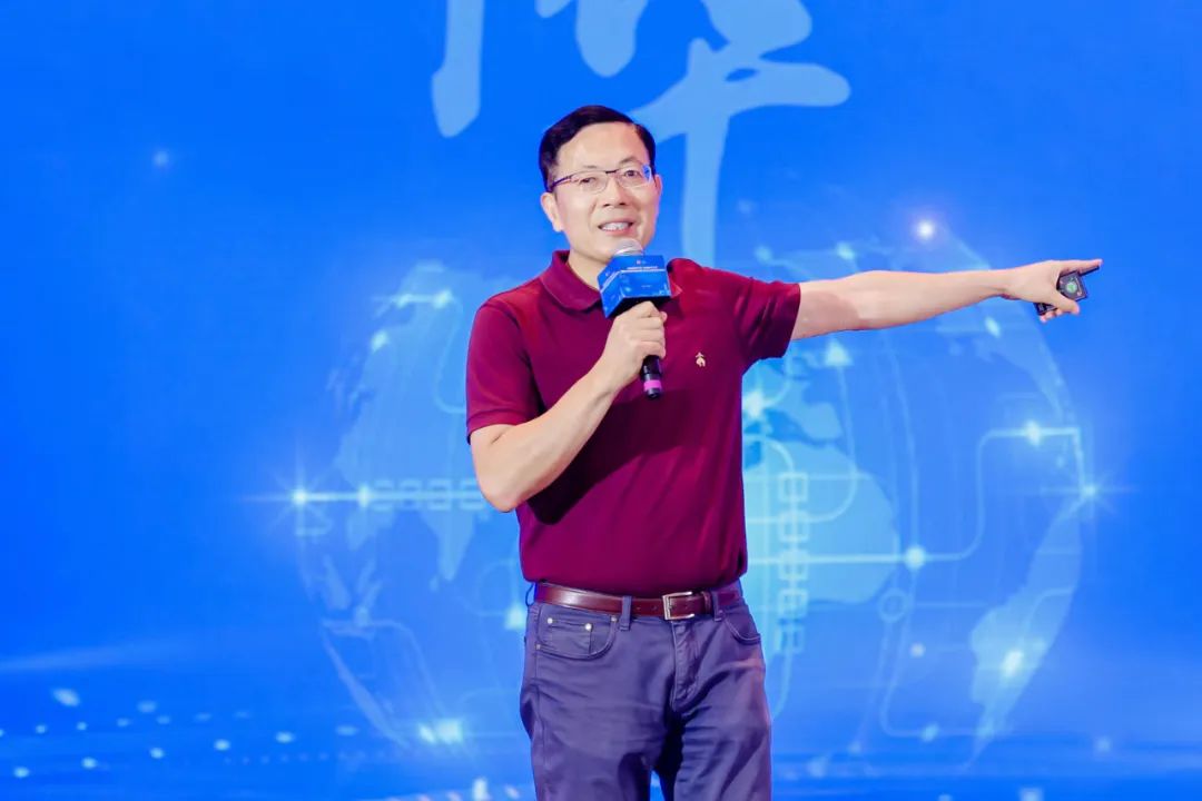 “海聚英才·筑梦中国”杭州海归创业大会暨海创会十五周年成果展在杭举行5.jpg