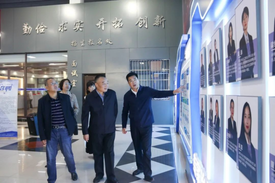 西安铁道技师学院2023年“精彩相连 为梦成长”校园招聘会顺利举行.png
