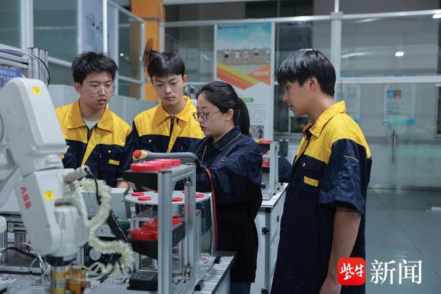 常州机电学院加快构建产教对接谱系，牵手千家企业共建产教融合联合体.jpeg