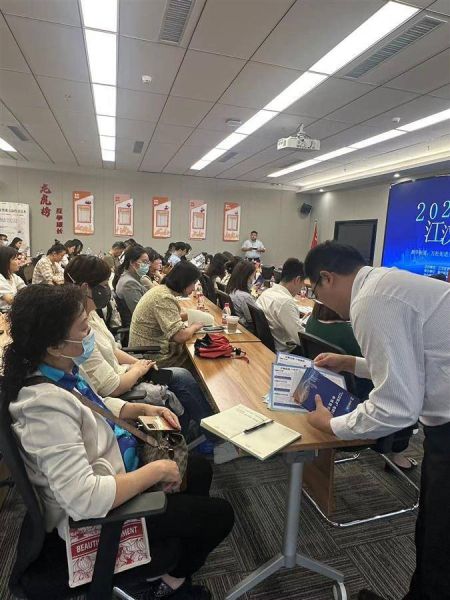 人才政策送上门，江汉区帮企业留住高层次人才2.jpeg