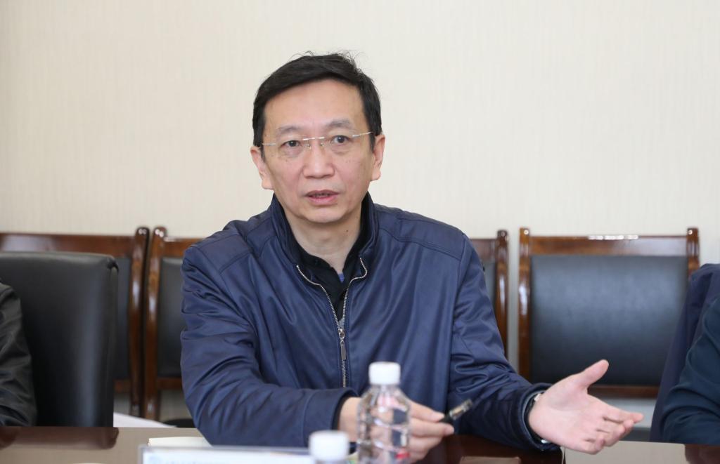 北京大学继续教育学院院长杨学祥一行来校调研4.jpg