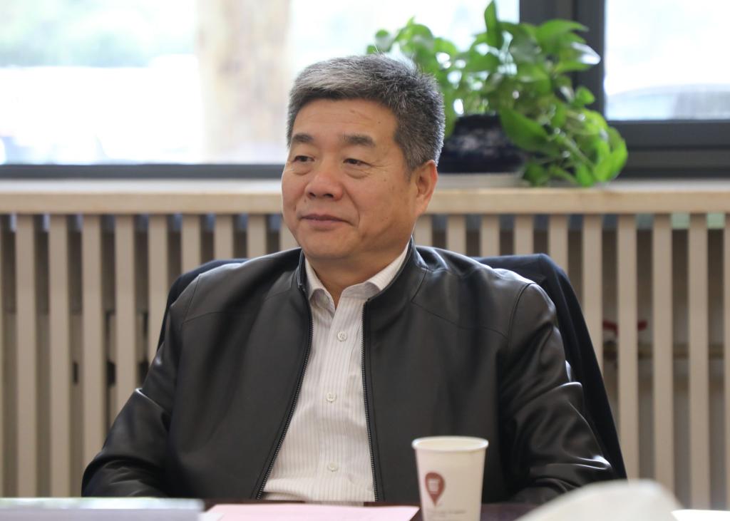 北京大学继续教育学院院长杨学祥一行来校调研3.jpg