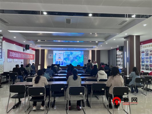 1700098551618863.jpeg 【服务365 天天我都在】德州天衢新区长河街道:星凯社区开展“就业政策惠民生 就业援助暖人生”宣传活动.jpeg