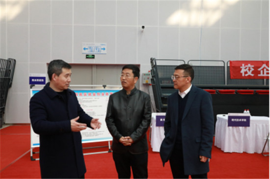 2024届陕西省普通高校学前教育类毕业生联盟招聘会在西安交通工程学院成功举办5.jpg