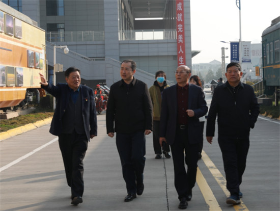 2024届陕西省普通高校学前教育类毕业生联盟招聘会在西安交通工程学院成功举办1.jpg
