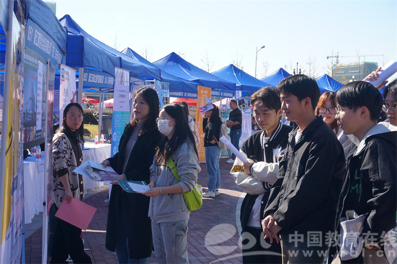 中国计量大学现代科技学院举办2023年秋季校园综合招聘会4.jpg