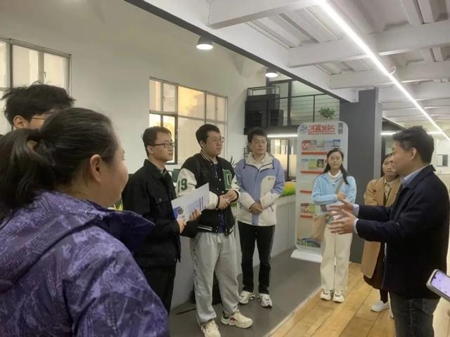 “先走访”“再体验”“后入孵”！宝山区为青年大学生提供创业“大礼包”2.jpeg