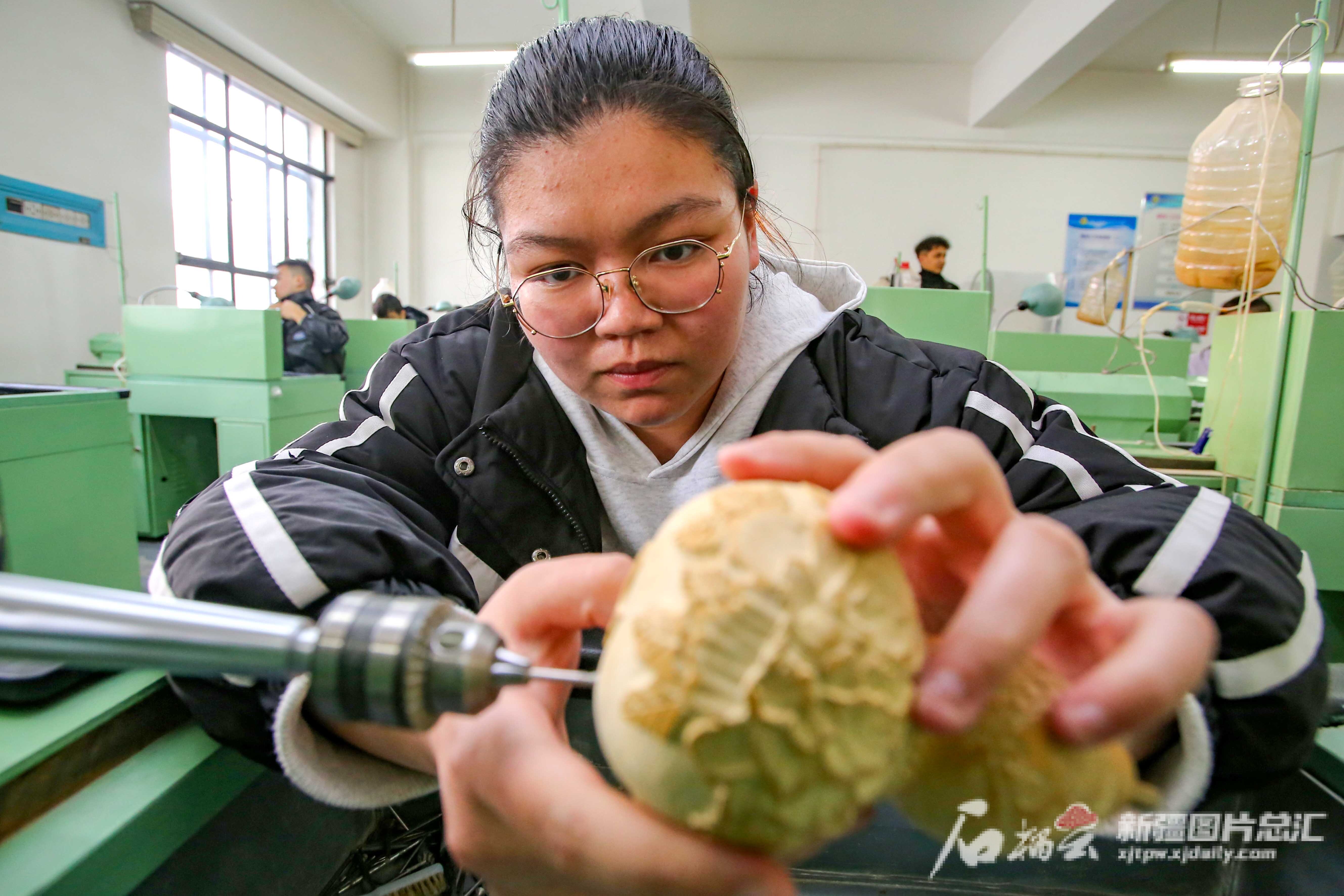 乌鲁木齐职业大学今年毕业生就业超过九成6.jpeg