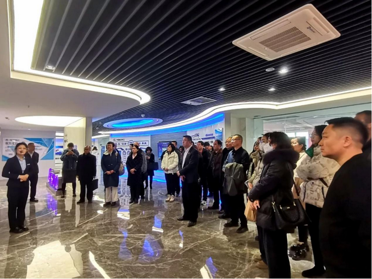全国教育信创与密码行业产教融合共同体成立大会及新疆职业院校产教融合人才培养论坛于12月7-8日在乌鲁木齐成功举办26.png