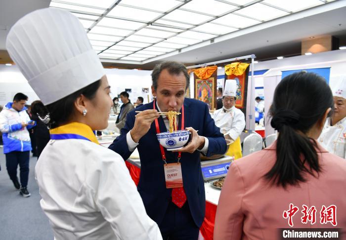 从“一带一路”倡议看中国职业教育国际化：职教出海 未来可期1.jpg