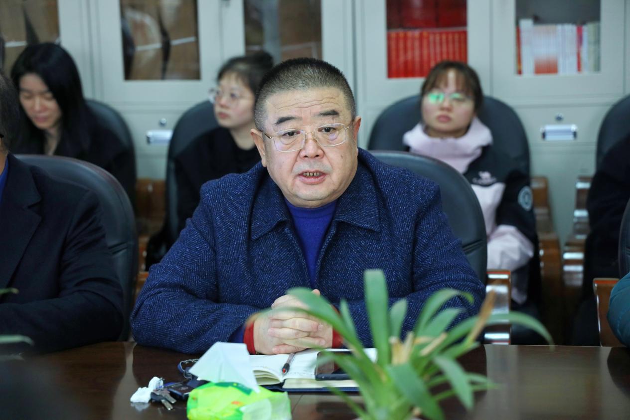 四川托普学院召开2023年就业工作总结暨2024年就业工作推进会3.jpg