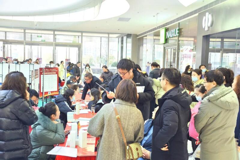 江苏扬州：送岗位、送服务、送政策、送温暖 就业服务暖心不断线1.jpg