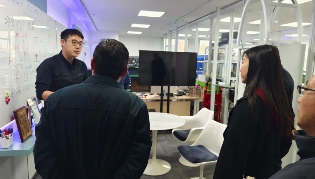 深化产教融合，推动校企合作——北京高校大学生就业创业指导中心接待中关村门头沟园一行来访3.jpg