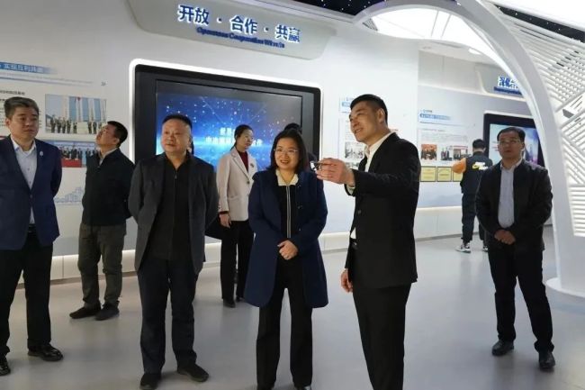 山东省政协常委、山东工程职业技术大学校长吴梦军：专题研讨+调研，为职业教育产教融合建言献策2.jpg