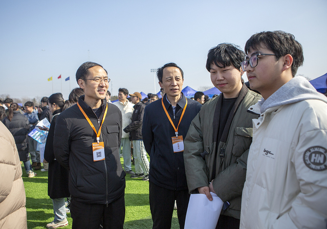中国矿业大学举办2024届毕业生春季首场大型双选会1.jpg
