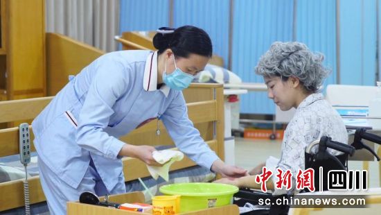 四川：“一老一小”产教融合共同体成员技能赛举办.jpg