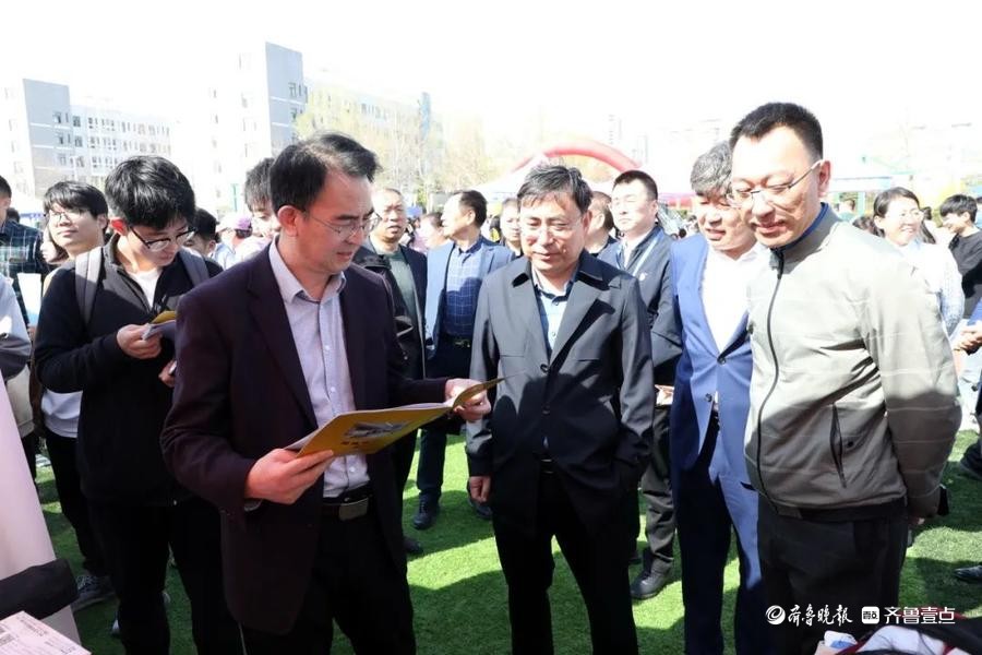 350+单位，10000+岗位，直击山东中医药高专双选会！7.jpeg
