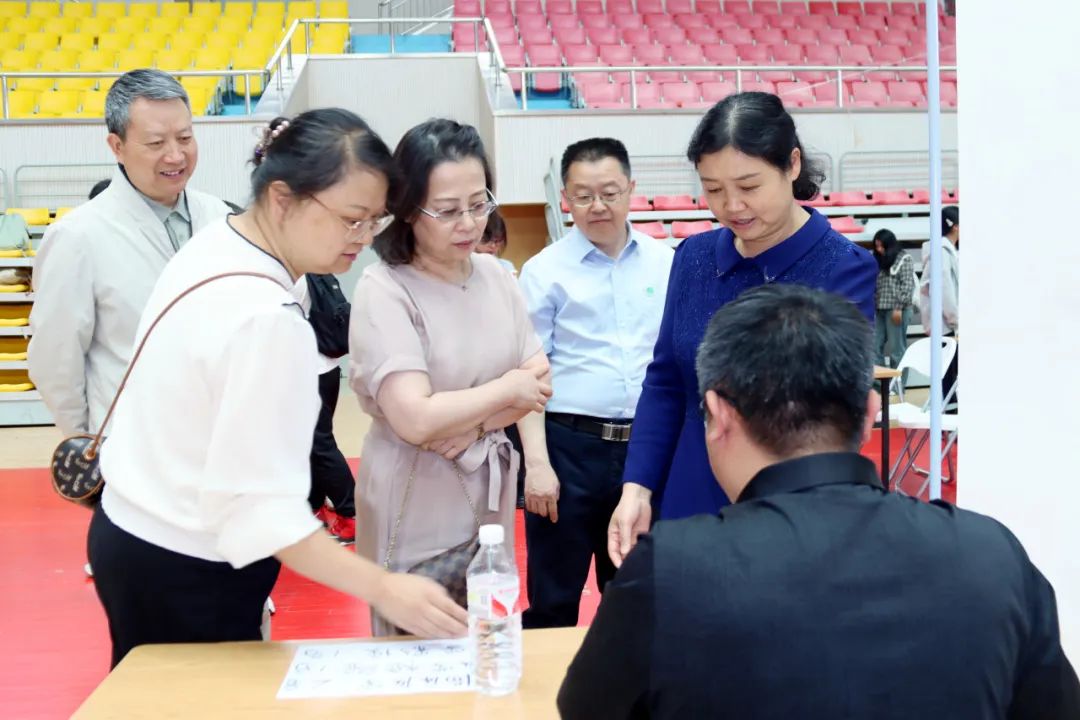 春招启新程 就业赢未来——楚雄医药高等专科学校举办2024届毕业生校园招聘会1.jpg